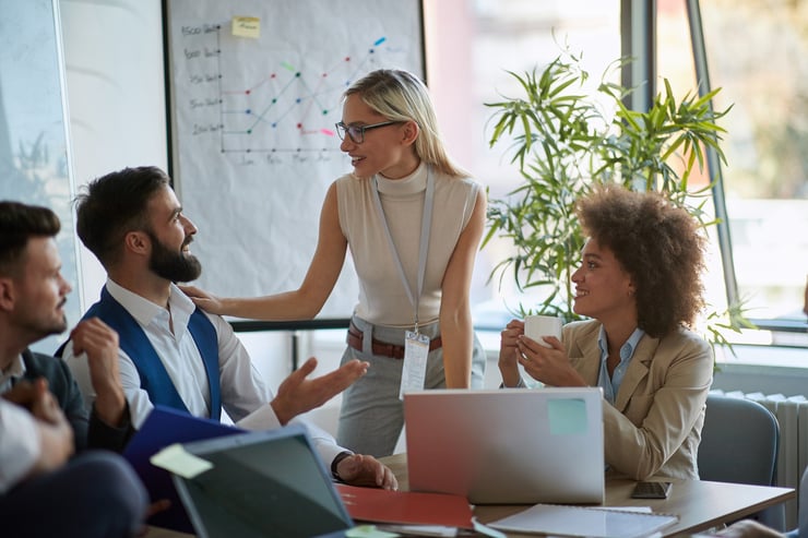 Como equilibrar gestão e liderança nas empresas